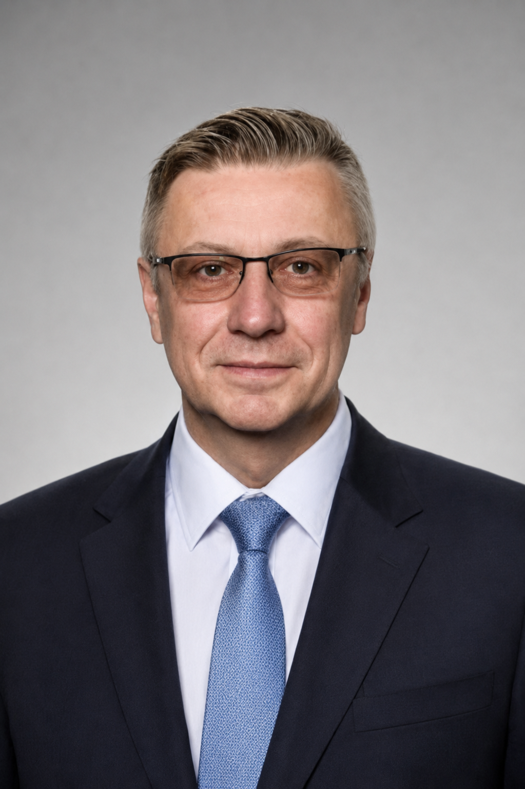 Porträt von Dr. Frank Perret
